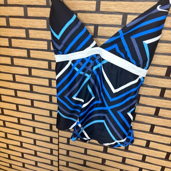 Nike Blue Swimsuit Top Size 14 - Picture 3 of 10